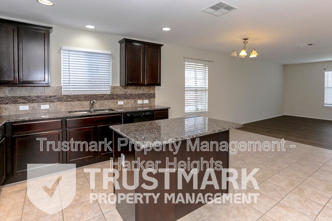 Building Photo - 1321 Cozy Creek Dr