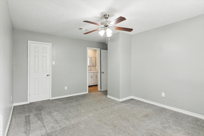 Building Photo - 8540 Glen Meadow Ln