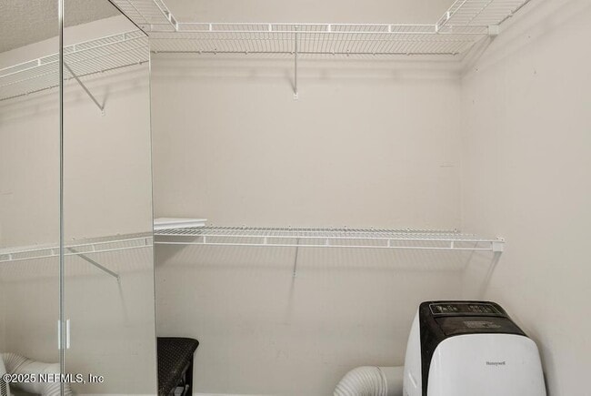 Building Photo - 1675 Rustling Dr