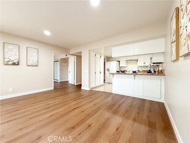 Building Photo - 1034 Romney Dr