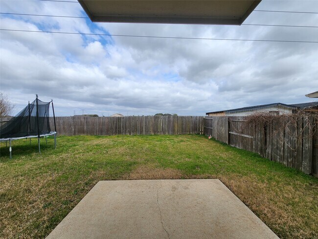 Building Photo - 22034 Guston Hall Ln