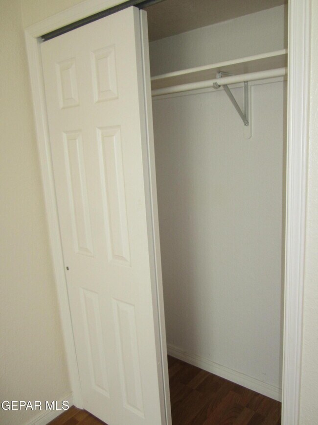 Building Photo - 6924 Imperial Ridge Dr