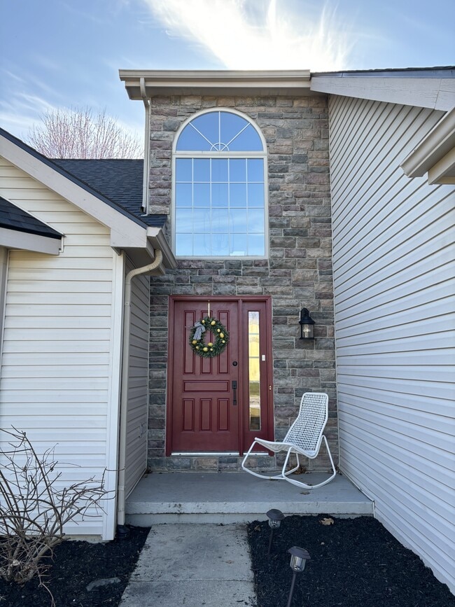 Building Photo - 603 E Castlebury Cir