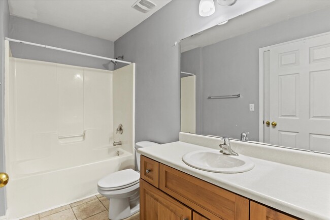 Building Photo - 3194 Sawtooth Dr