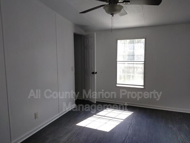 Building Photo - 6455 NW 135th Ave