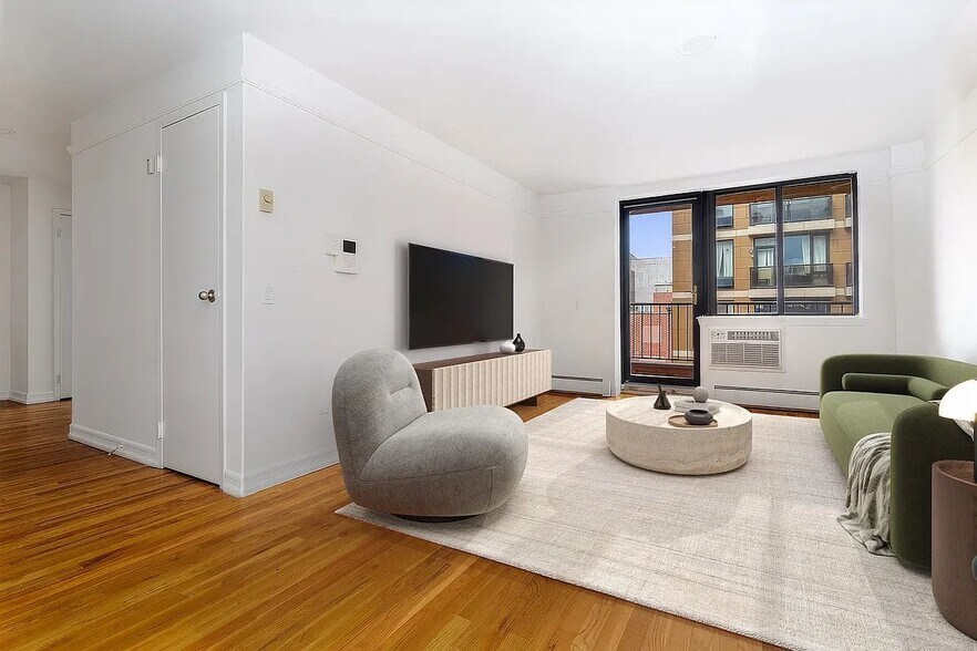 Building Photo - 394 E 8th St