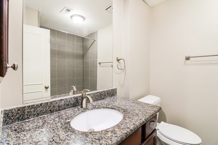 Building Photo - 10936 Pinewood Ct