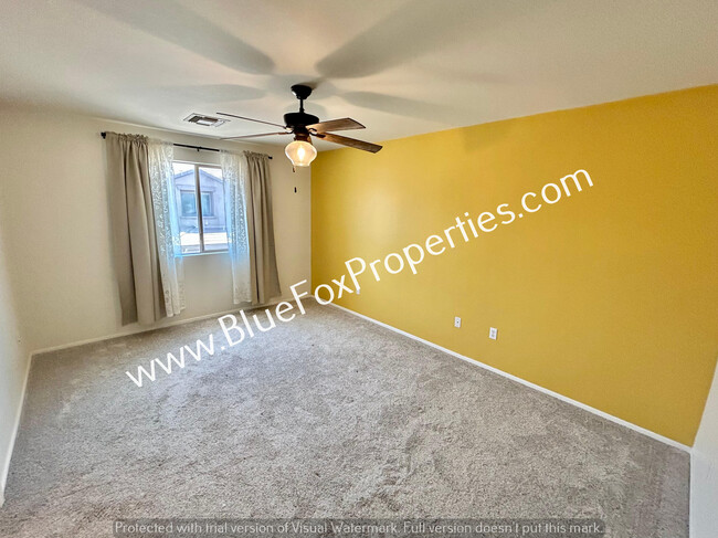 Building Photo - 10593 E Singing Canyon Dr