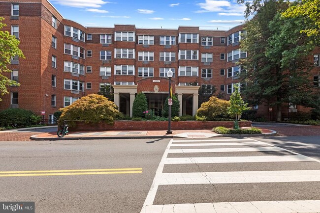 Building Photo - 2500 Q St NW