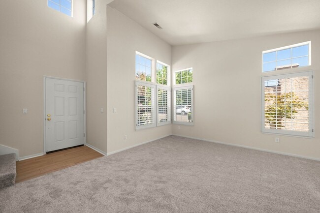 Building Photo - 3916 Promenade Way