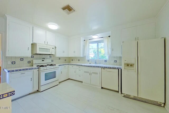 Building Photo - 1462 Glengarry Rd