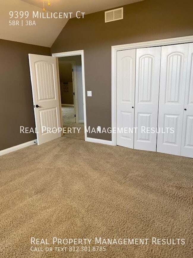 Building Photo - 9399 Millicent Ct