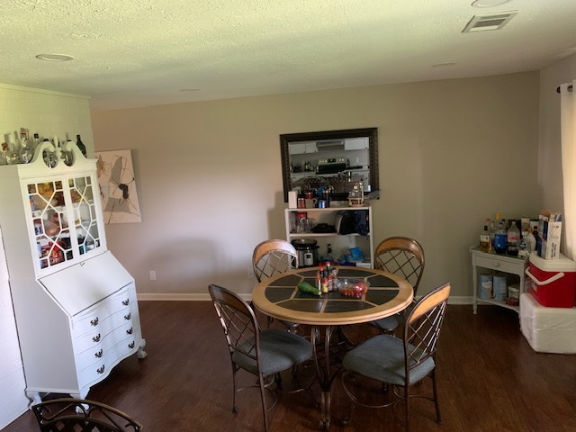 dining room - 3412 Camellia Cir