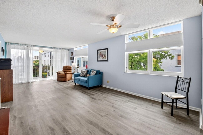 Building Photo - 2016 S Federal Hwy