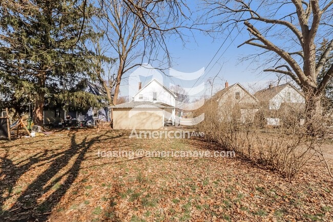 Building Photo - 619 W Cleveland Ave