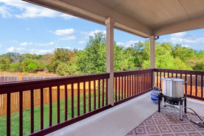 Building Photo - "Charming 3-Bedroom Home with ONE MONTH FREE!*"