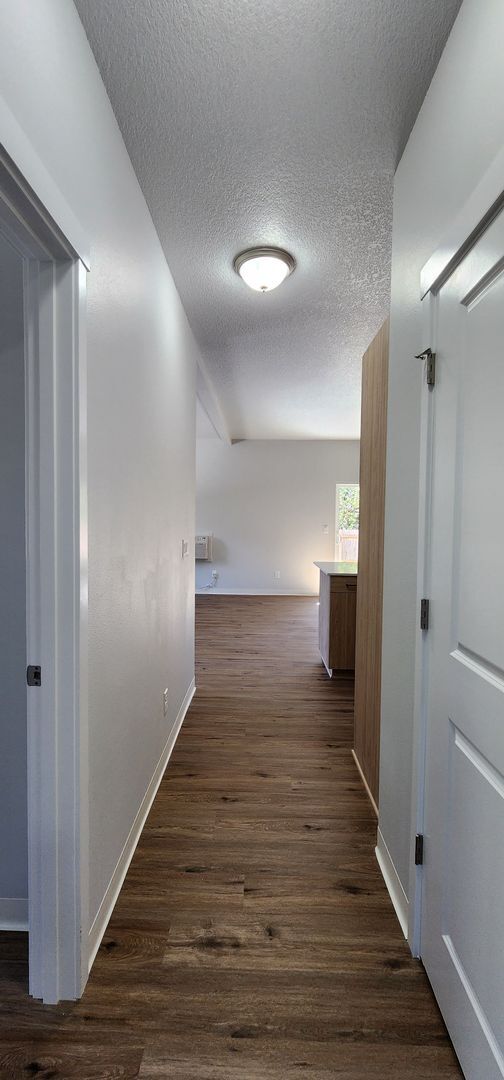 Building Photo - FREE RENT - Beautiful New Construction in McMinnville