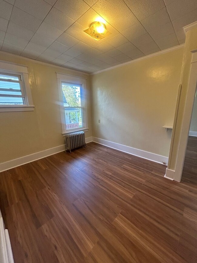 Building Photo - Charming 3-Bed, 1-Bath Home on Gill Street...