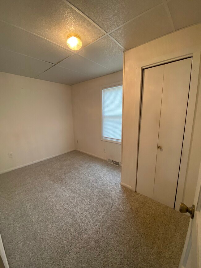 Bedroom #3 - 254 Oak St