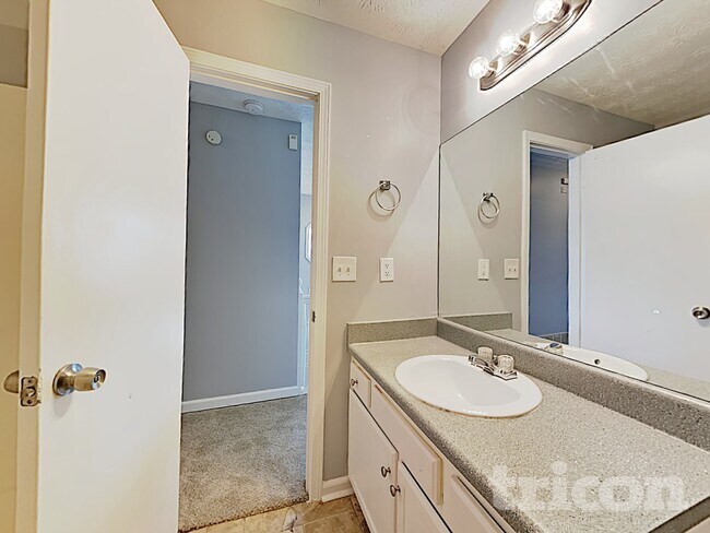 Building Photo - 2637 Cimmaron Trail