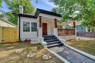 Building Photo - 663 Bryan St SE