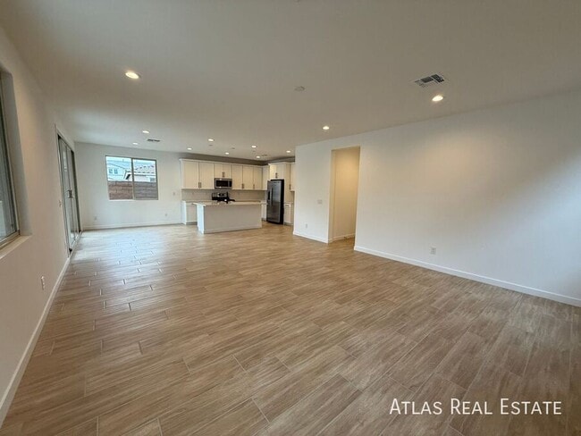 Building Photo - 16973 W Allen St.