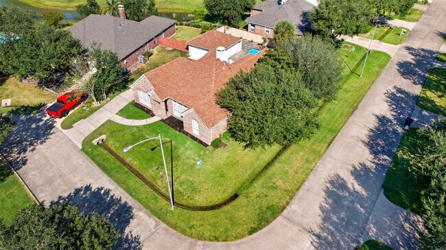 Building Photo - 30 Crestview Trail