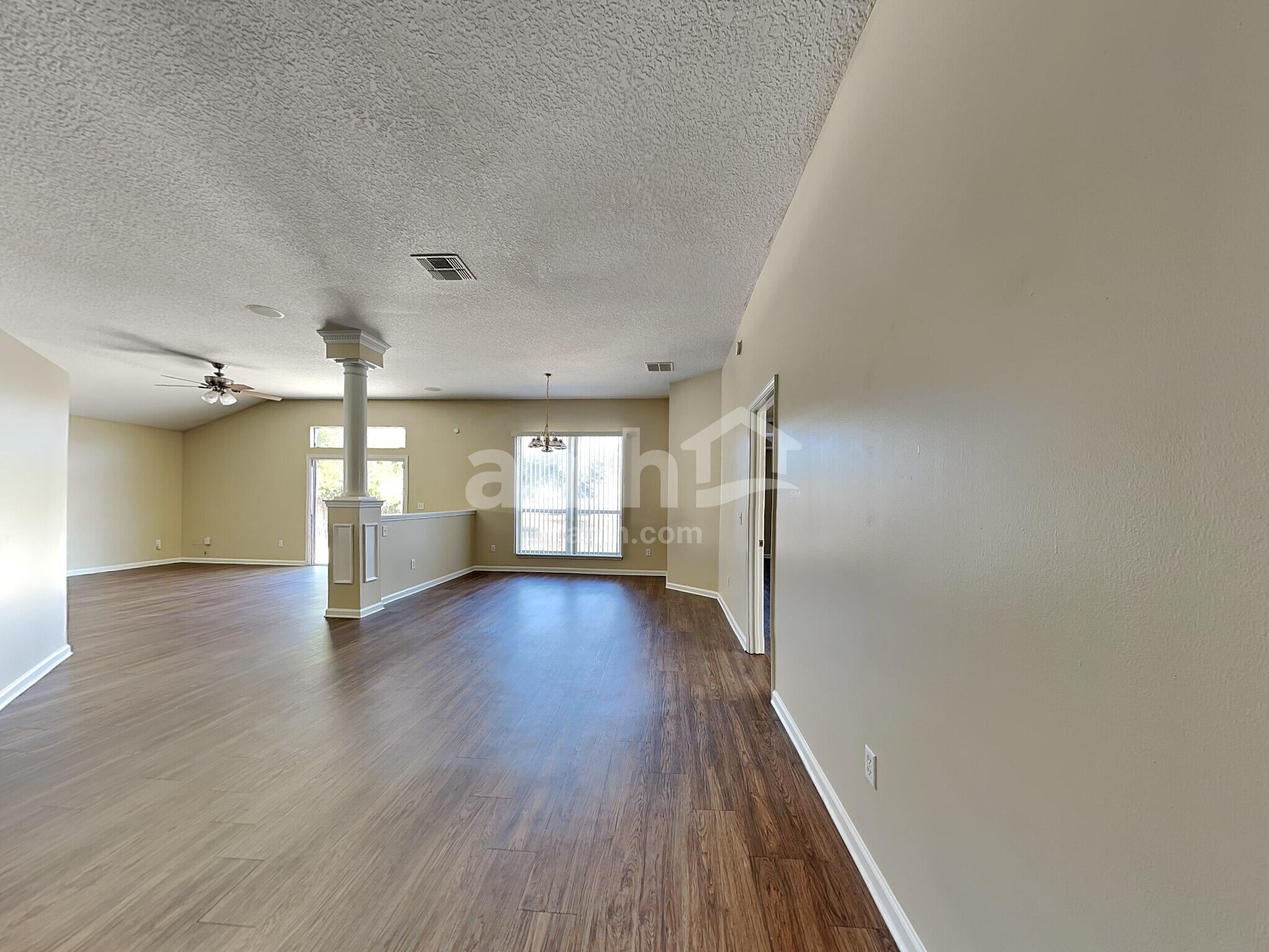 Building Photo - 2559 Coachman Lakes Dr