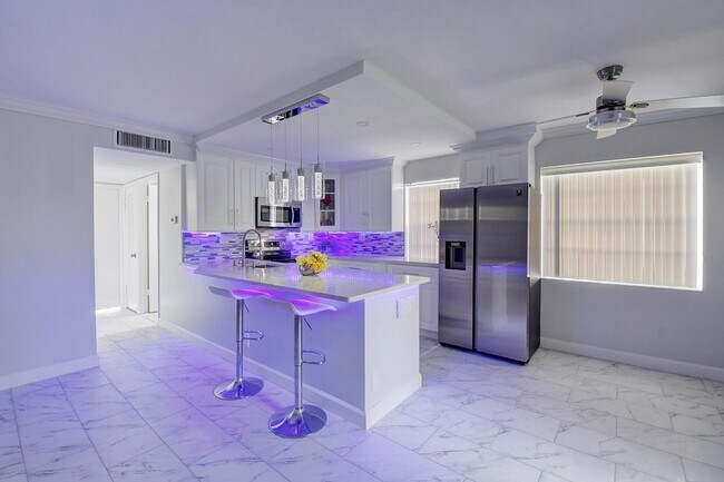 Building Photo - 974 Normandy Trail