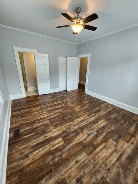 Primary bedroom - 1610 Lowder St