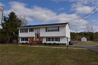 Building Photo - 102 Pine Dr