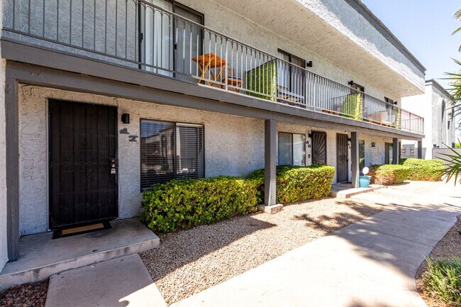 Building Photo - FURNISHED Scottsdale 2/bed/2bath Townhome ...