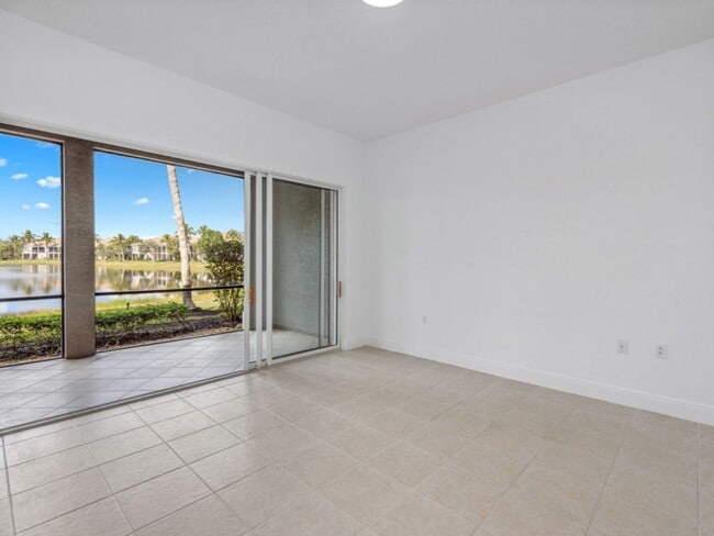 Building Photo - 9229#103