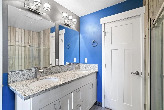 Building Photo - Now Available for Rent – Beautifully Upgra...