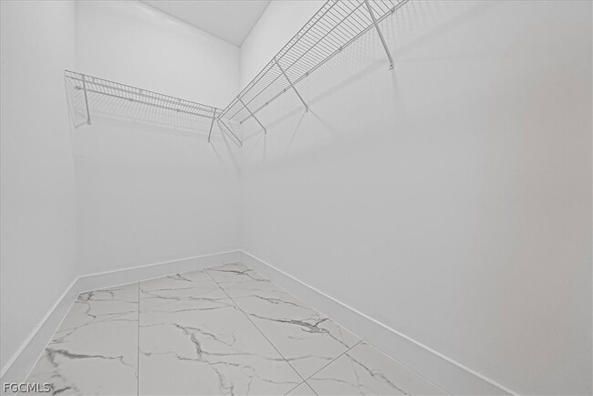 Building Photo - 3813 25th St SW