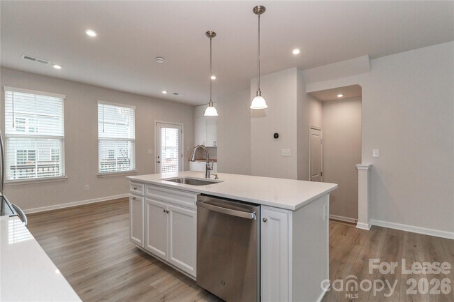 Building Photo - 5038 Springarn Ct