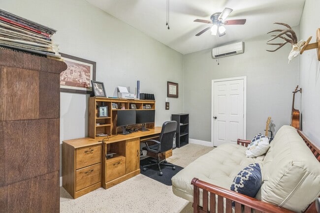 Building Photo - 4219 Landon Ln