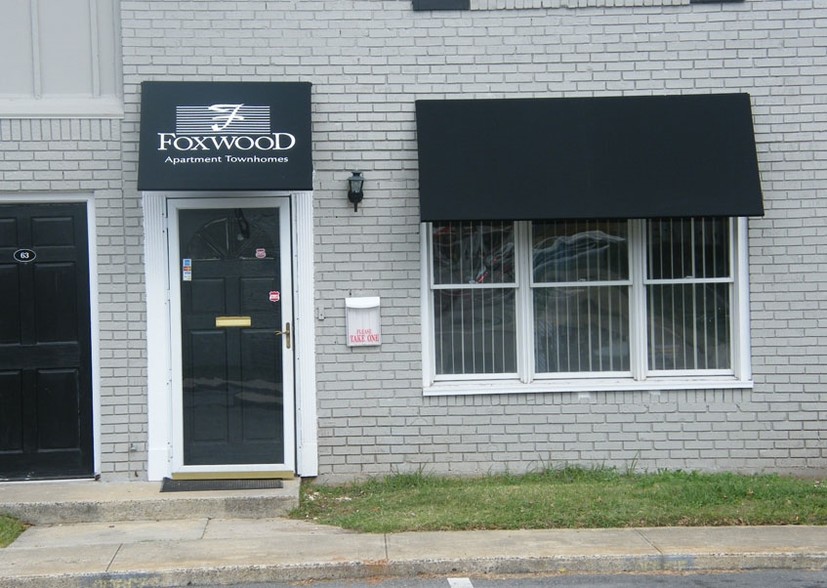 Foxwood Townhome Apartments Leasing Office - Foxwood Apartment Townhomes