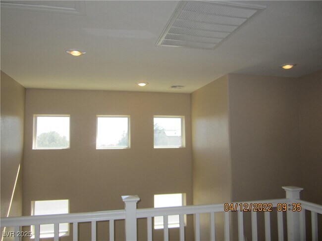 Building Photo - 6504 Blessed Thistle Ave