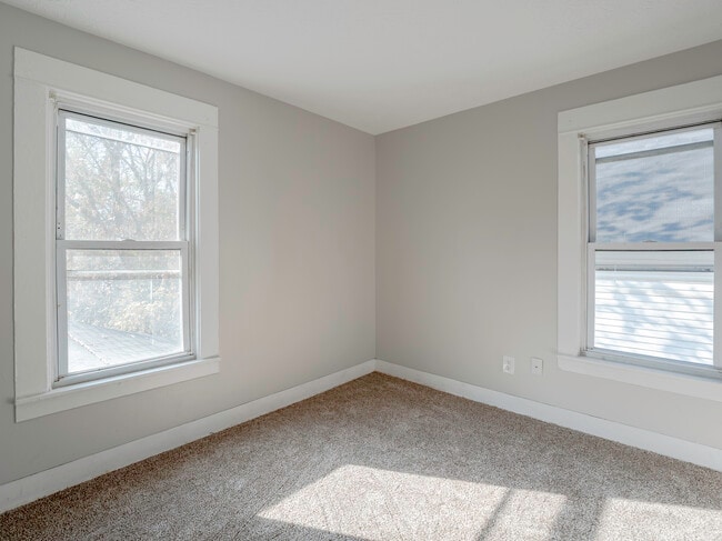 Building Photo - 540 Avon St