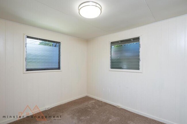 Building Photo - 2057 10th Ave