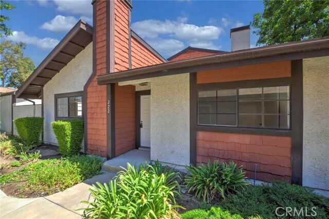 Building Photo - 222 Teague Dr