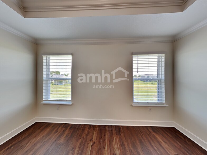 Building Photo - 2110 Saffron Walden Dr