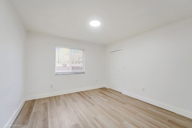 Building Photo - 2820 NW 95th St