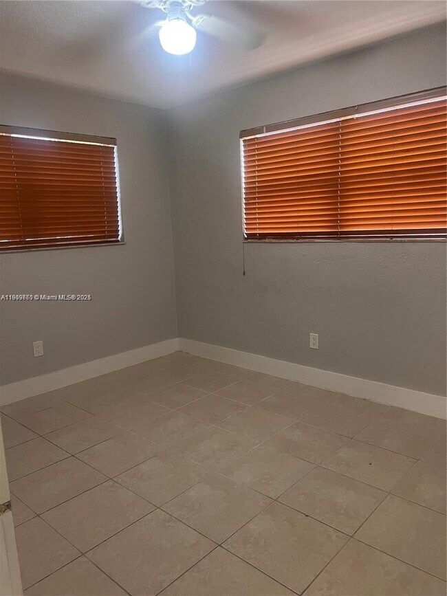 Building Photo - 7100 Park St