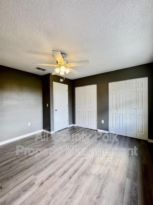 Building Photo - 1415 Ridge Lake Ct