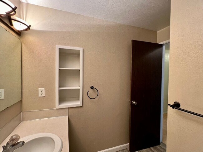 Building Photo - Black Lake Access! W/S/G Included