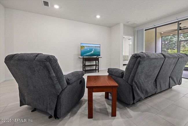 Building Photo - 483 Orchard Pass Ave