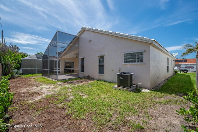 Building Photo - 330 Las Olas Dr