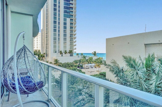 Building Photo - 4111 S Ocean Dr